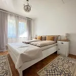 Center Апартаменты *
